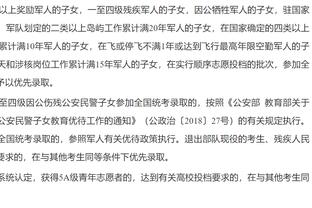 板凳悍匪！蒙克15中8拿下两队替补最高21分 另有3板2助2断2帽